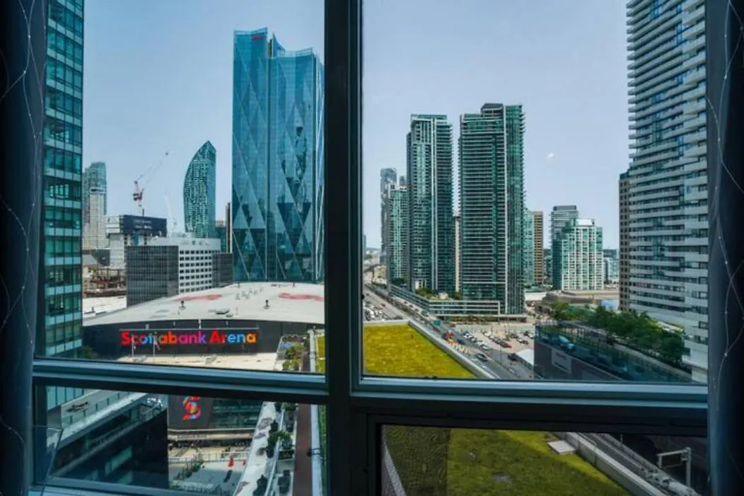 Simply Comfort Suites - One Plus Den Apartment With Scotiabank Arena View 토론토 0*,